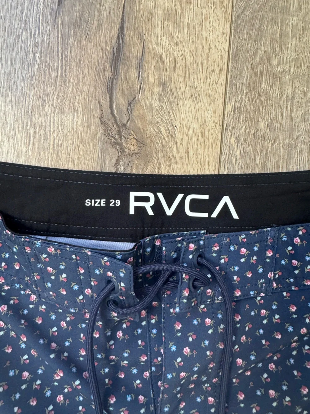 RVCA men swim
